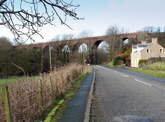 Comprising eight segmental arches, the viaduct twice crosses Old Military Road which curves around to pass beneath the second and seventh spans.