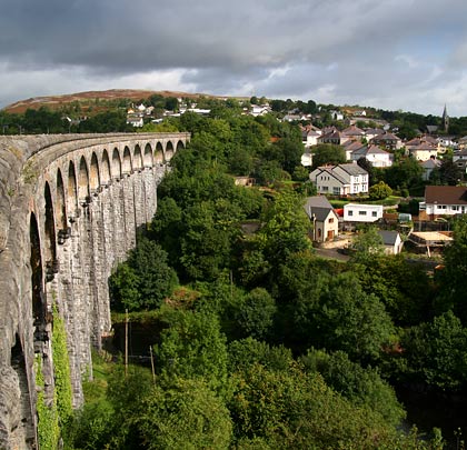 Looking across the viaduct's eastern elevation towards the community of Cefn-coed-y-cymmer.