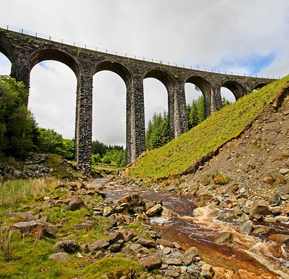 This impressive viaduct carried its line at a rail height of 105 feet.