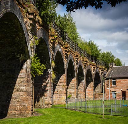 Newmilns is an attractive viaduct, built mostly in stone but with segmental brick arches.