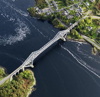 The scale and elegance of the bridge is perhaps best seen from the air.