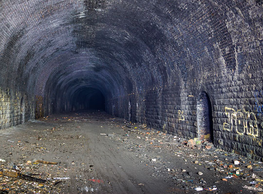 The view westwards into the curve at the east end of the tunnel.