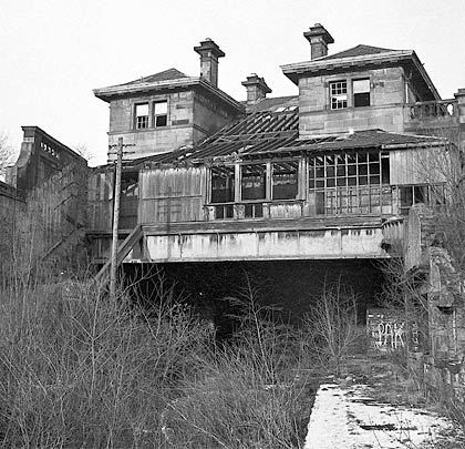 Captured in 1980, Kelvindale's decrepit station building.