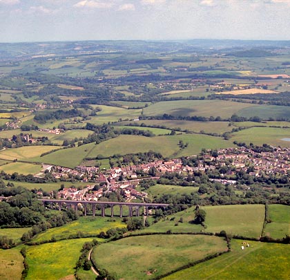 Pensford and its viaduct - an aerial view from the west.