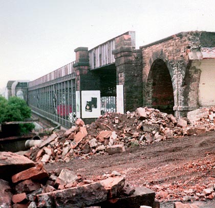 Demolition of the southern approach viaduct was concluded in 1982.