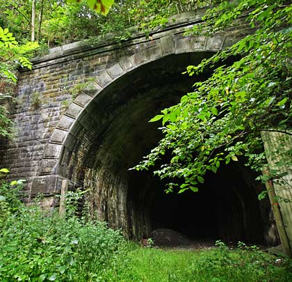 As at the north end, the south portal boasts attractive masonry, contrasting with the austere concrete of the tunnel's interior.