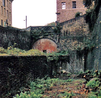 Overlooked by the east portal, the Crossley's Mill branch descended to pass beneath the main line.