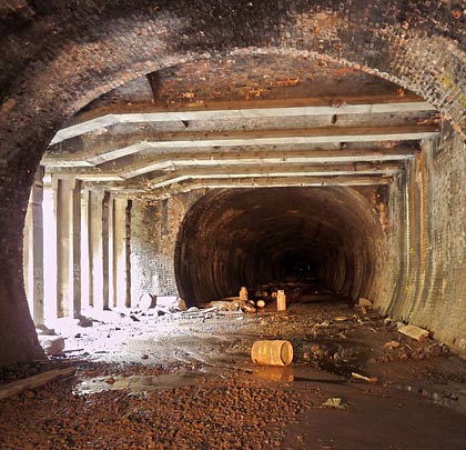 Running beneath London Road, the tunnel features two breakouts through the side wall.