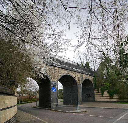 Englishcombe bridge (SAD/8) is located 1 mile and 12 chains from the northern end of the S&D's Bath extension. The structure benefited from restoration work in 1990 and is now part of the city's linear park.