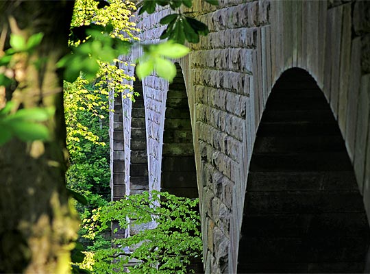 Looking along the arch tops on the viaduct's west side.
