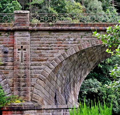 Helical courses give the arches a distinct appearance.