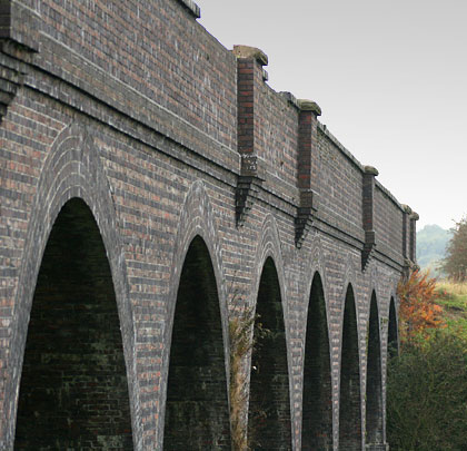 Each arch comprises six rings of bricks.