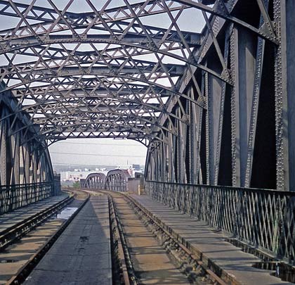 The lattice of ironwork that formed the main swing span.