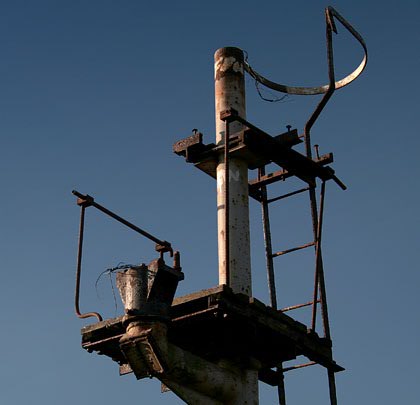 Although disconnected from the network in 1991, the post for Crigglestone curve's Down section signal is still standing.