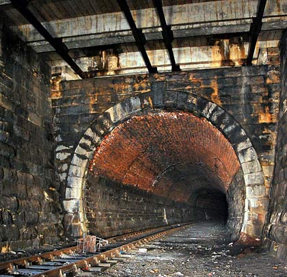 Originally open to the elements, the cutting between No.2 and No.3 tunnels has been capped to allow construction to take place above it.