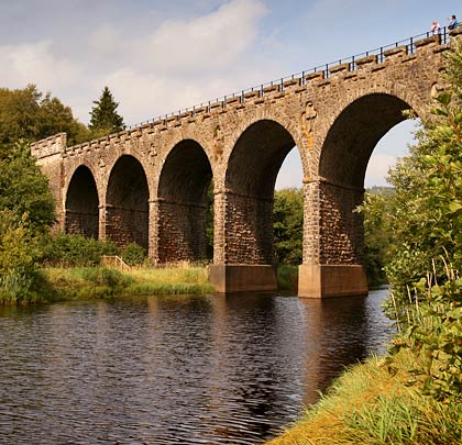 The viaduct's southern elevation showing five of its seven arches.