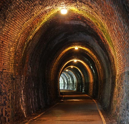 Landcross Tunnel follows a curve of around 40 chains radius throughout its 196-yard length.