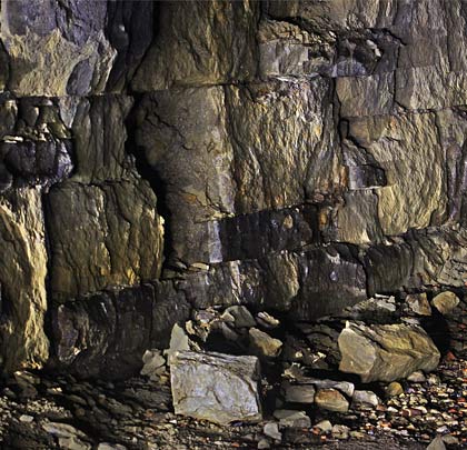 Many of the stone blocks have deteriorated, probably due to the impact of water penetration.