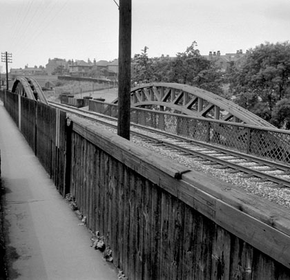 Captured in June 1964, the bridge with its railway still insitu.