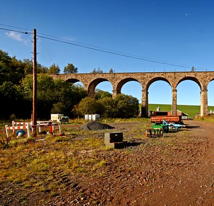 With substantial approach embankments, the viaduct runs across the valley for a distance of around 150 yards.