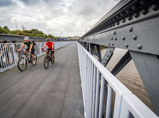 2015 saw the official opening of the bridge's cycle path.