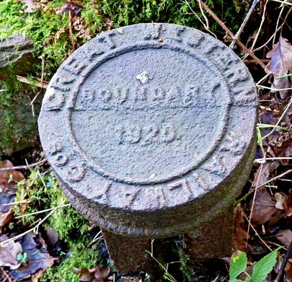 Nearby is a Great Western boundary marker, dated 1920.