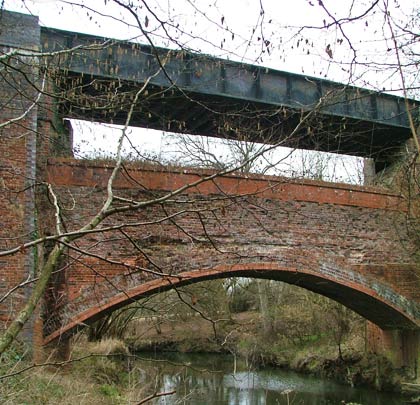 When the gradient at Rudgwick Station was deemed too steep by the railway inspector, the line had to be rebuilt higher resulting in this two-level bridge over the River Arun. (Photo: Graham Crummett)