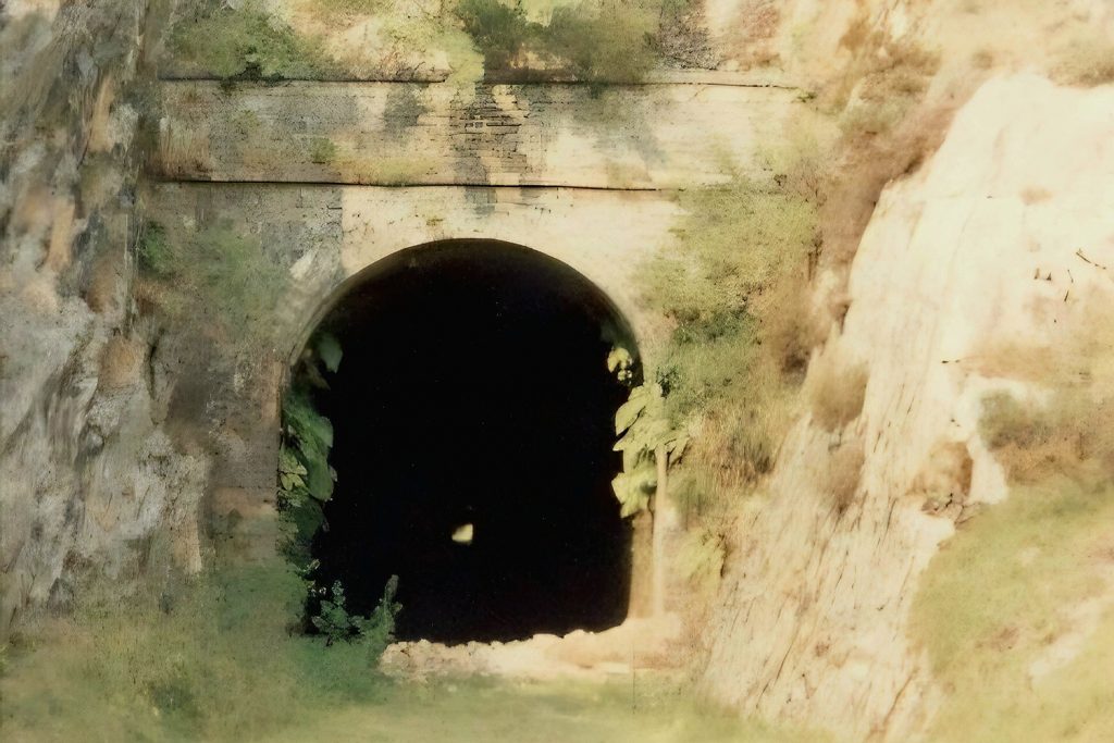In 1981, the tunnel was free to access via the south portal.