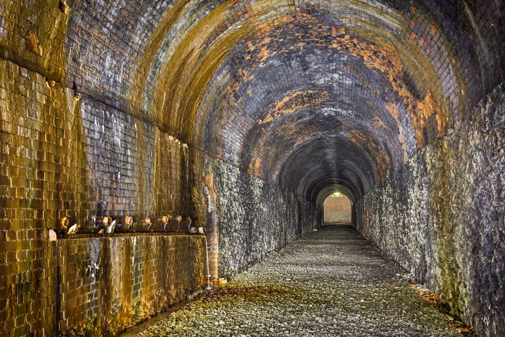 The aqueduct passes 17 feet above the tunnel, around 75 yards from its south portal.